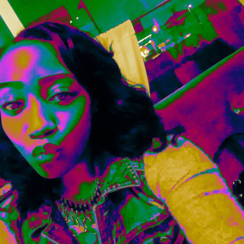 Meet your Posher, Dionne